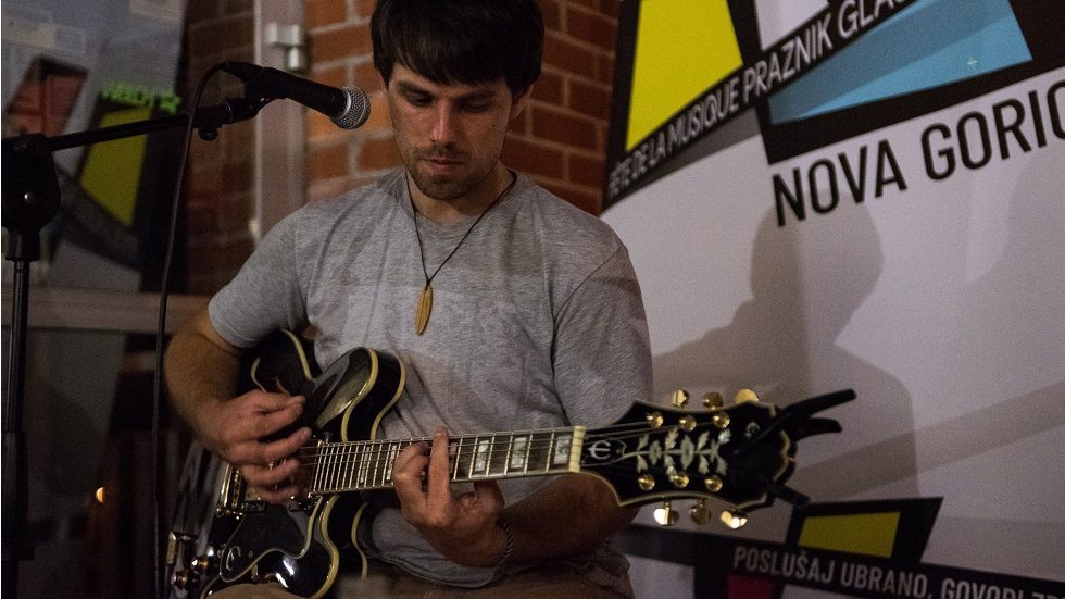 Koncerti v parku: Matija Bolčina