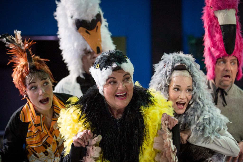 PTIČJA FARMA, Utopija po Aristofanu