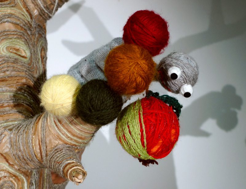 Razigrani park: Fuj gosenica- gledališka predstava za otroke