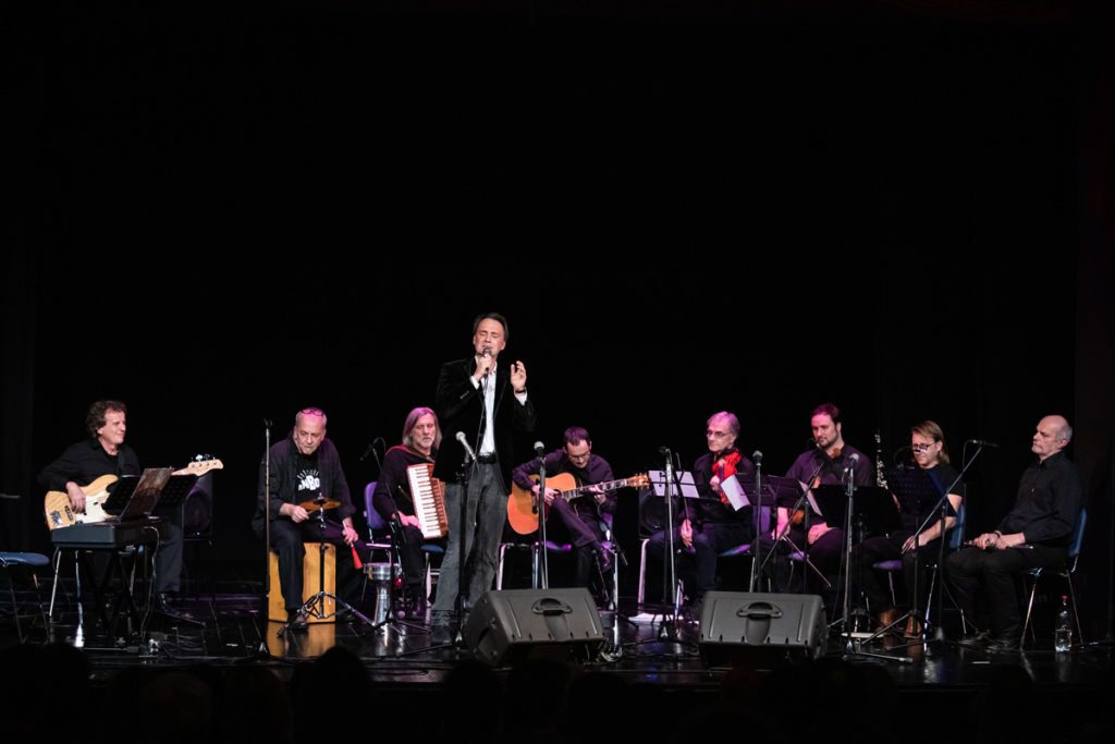 Poletje pri špini: Anbot