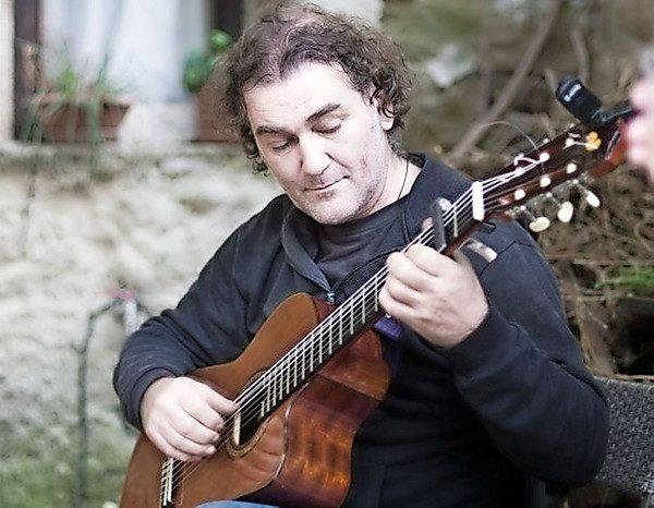 Poletje pri špini: Elvis Šahbaz