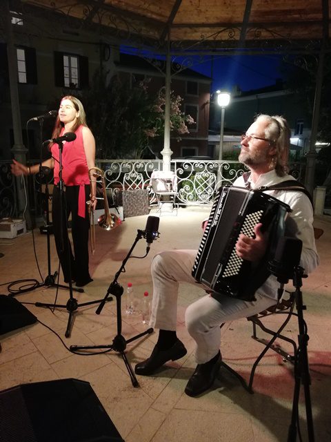 Koncerti v parku: Marsell Marinšek duo PRESTAVLJENO!