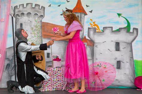 PRINCESA ZALA IN VITEZ ROK