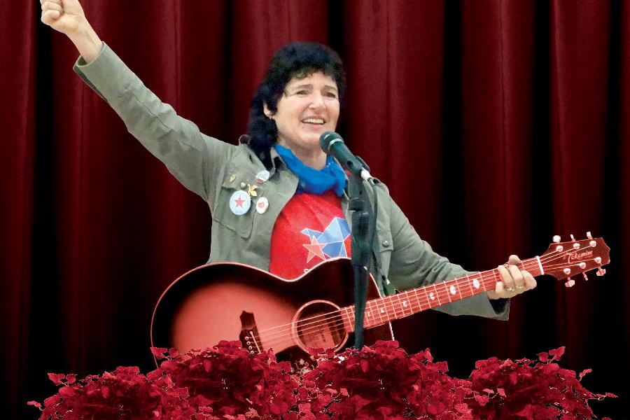 ZAPOJMO PESMI O SVOBODI