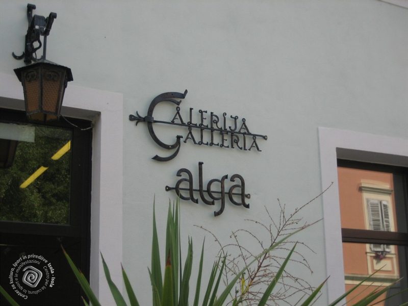 NOV URNIK GALERIJE ALGA