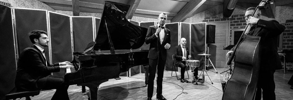 LEDENI OTOK: CHICHAGO SWING QUINTET 