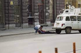 KINO V ŽIVO: SARAJEVO SAFARI / Dokumentarec