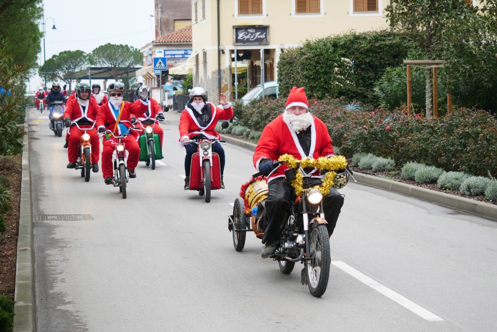 OBISK BOŽIČKOV NA TOMOSIH