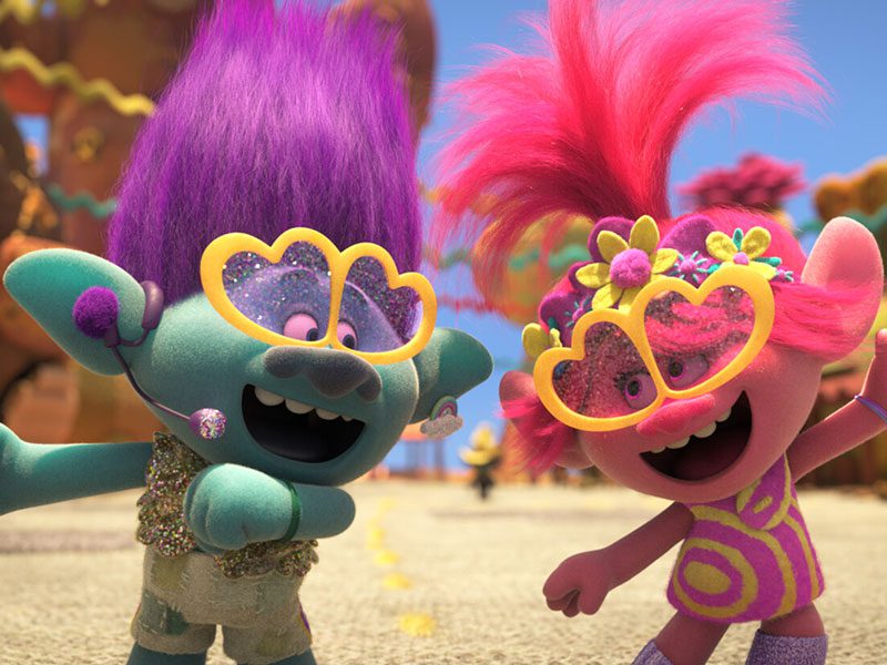 Kino vetrnica: Troli na svetovni turneji