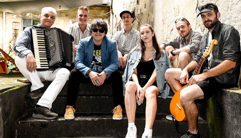 Četrtkovi večeri pri špini – Dare Kaurič & Tambura Team