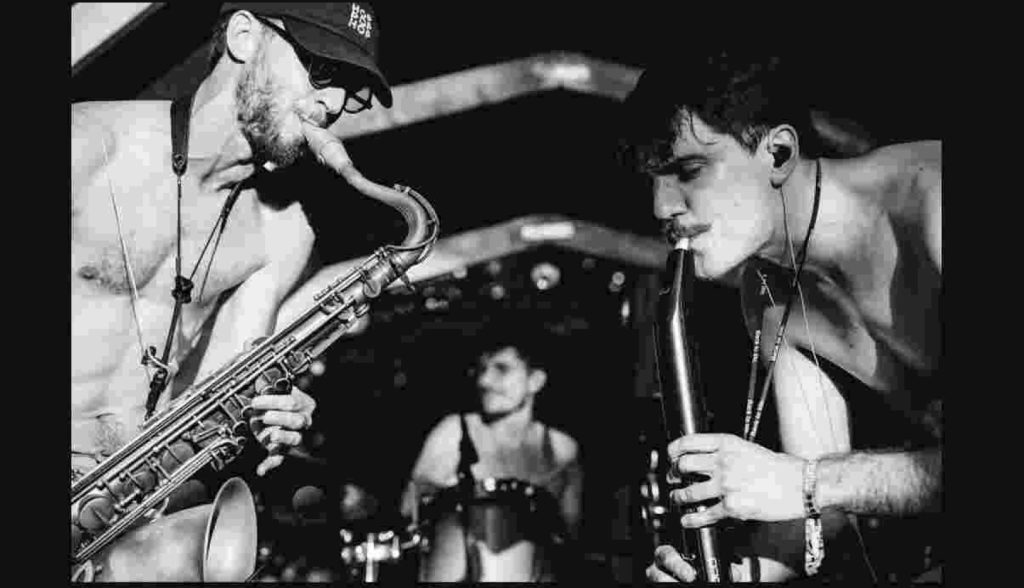 Isola in musica: Pantaloons