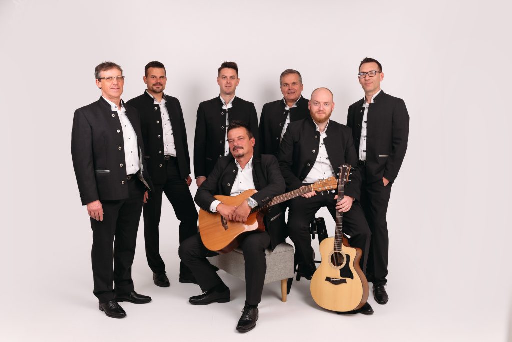 CONCERTO DI SAN NICOLÒ CON LA KLAPA SEMIKANTA